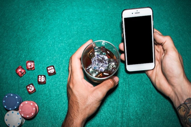 Registration form on vikingtoto togel mobile app showing email and phone verification fields